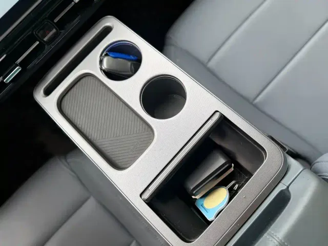 GAC Aion Y — Фото автомобиля 10