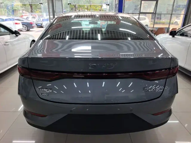 BYD Qin PLUS — Фото автомобиля 5