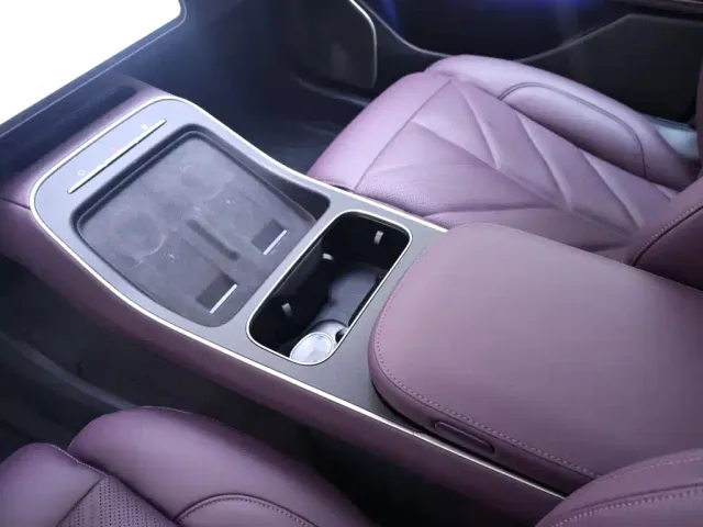 Nio ET5 Touring — Фото автомобиля 12