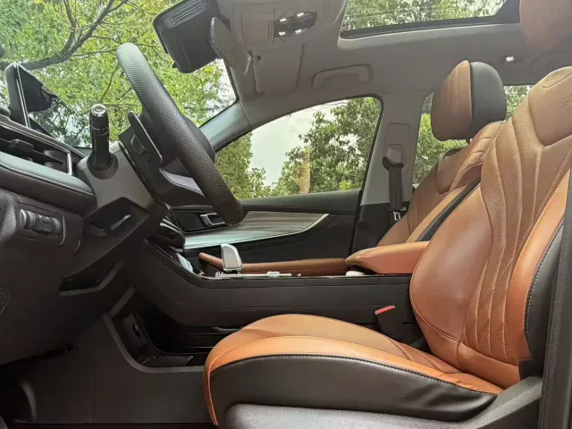 Chery Tiggo 8 PLUS 2021 Model 290TGDI DCT Luxury Edition — Фото автомобиля 10