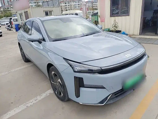 Geely Galaxy L6 — Фото автомобиля 3