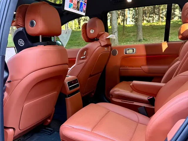 Li Auto L9 — Фото автомобиля 7