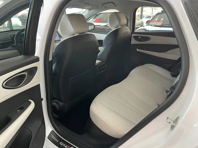 BYD Seal 05 DM-i — Фото автомобиля 5
