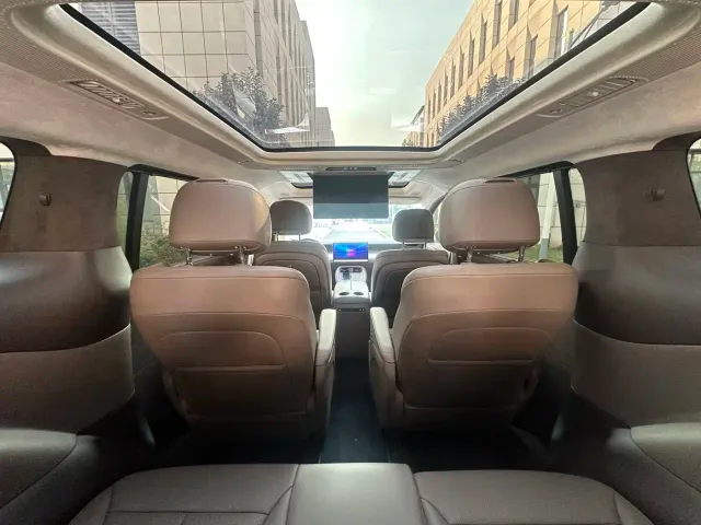 Arcfox Wendao V9 — Фото автомобиля 9