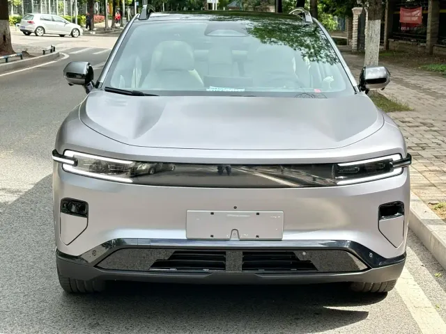 Changan Qiyuan E07 — Фото автомобиля 3