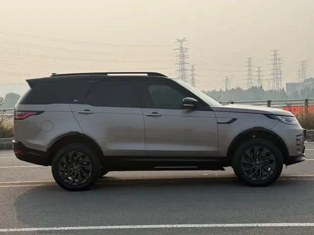 Land Rover Discovery — Фото автомобиля 4