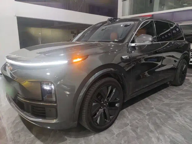 Фотография автомобиля — Li Auto L9