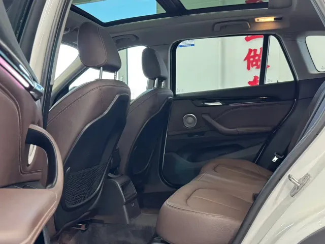 BMW X1 — Фото автомобиля 5