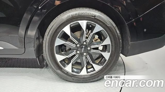 Kia Canival Carnival 4 поколение Дизель 7 мест Signature — Фото автомобиля 3