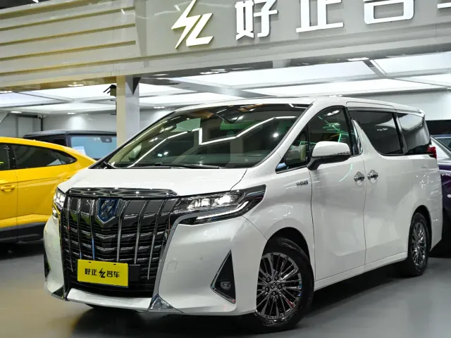 Toyota Alphard — Фото автомобиля 2