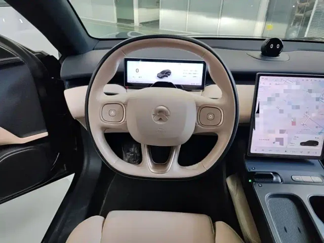 Nio ET5 Touring — Фото автомобиля 10