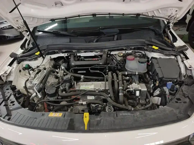 Mercedes-Benz EQA — Фото автомобиля 15