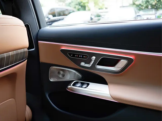 Mercedes-Benz E-Class — Фото автомобиля 17