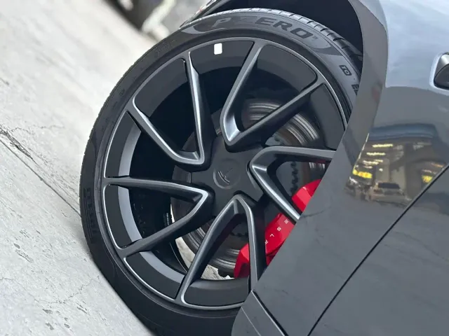 Tesla Model 3 — Фото автомобиля 12