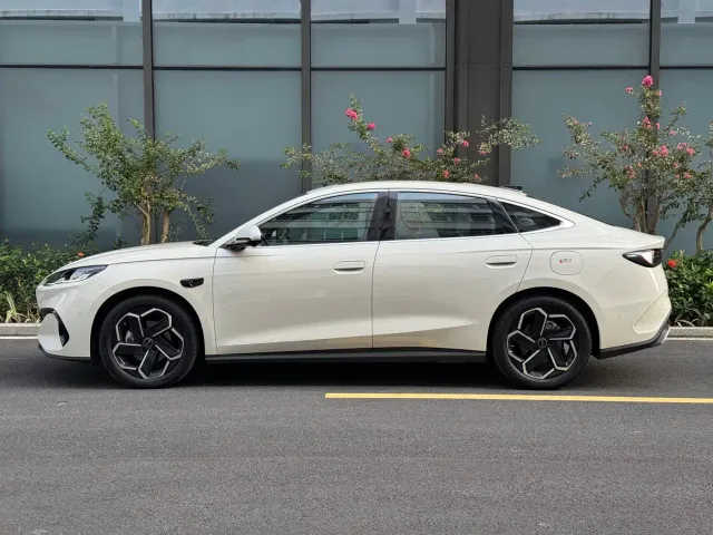 BYD Seal 06 — Фото автомобиля 7