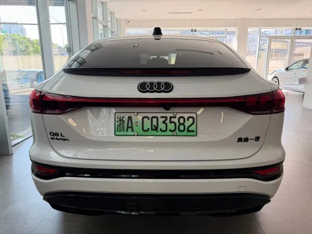 Audi Q6L Sportback e-tron — Фото автомобиля 6
