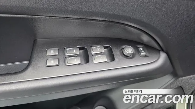 KG_Mobility_Ssangyong Rexton Новый Rexton Sport Khan Дизель 2.2 2WD — Фото автомобиля 19