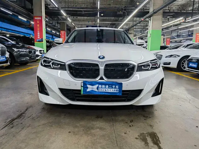 BMW i3 — Фото автомобиля 2