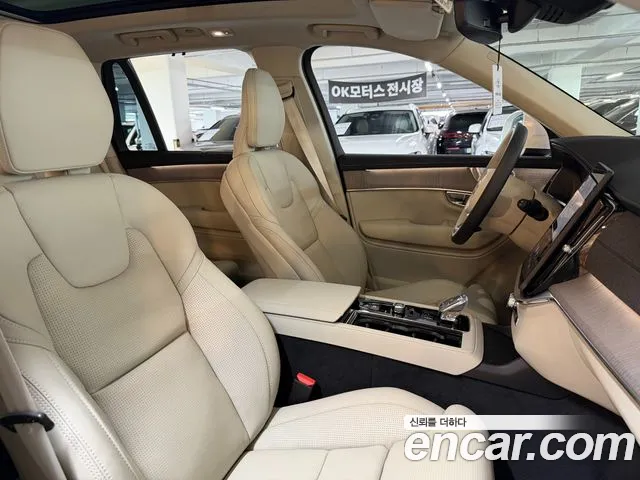 Volvo XC90 Generation 2 — Фото автомобиля 10
