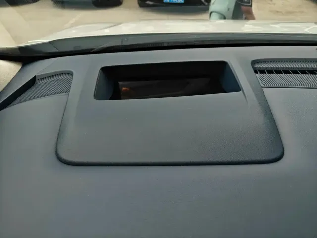 Buick Buick GL8 New Energy 2024 Landglory Luxury Edition 7-Seater — Фото автомобиля 16