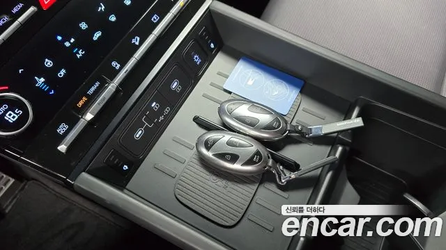 Hyundai Santa Fe MX5 — Фото автомобиля 28