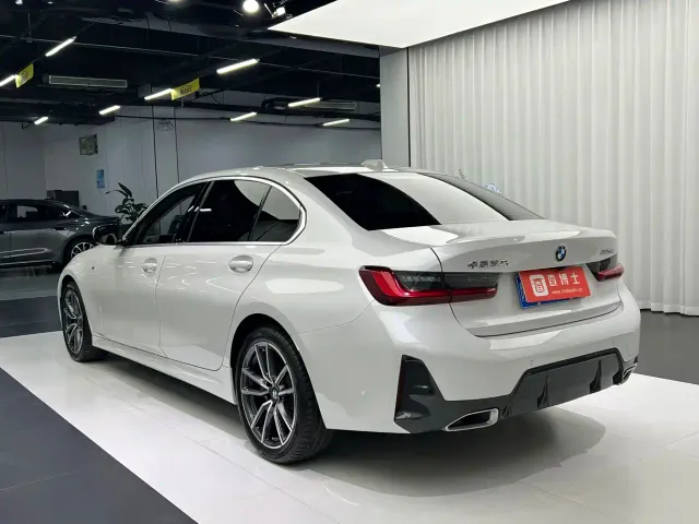 BMW 3 Series — Фото автомобиля 9