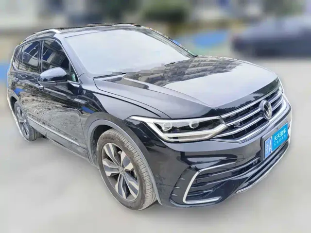 Volkswagen Tiguan L — Фото автомобиля 3