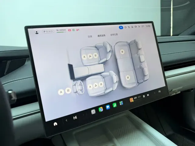 Xiaomi SU7 — Фото автомобиля 4