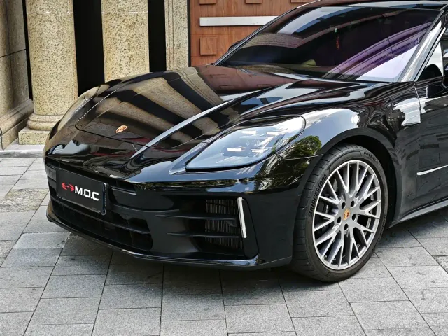 Porsche Panamera — Фото автомобиля 9