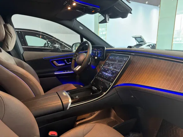 Mercedes-Benz EQE SUV — Фото автомобиля 7