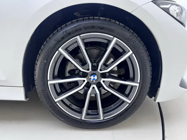 BMW 3 Series — Фото автомобиля 25