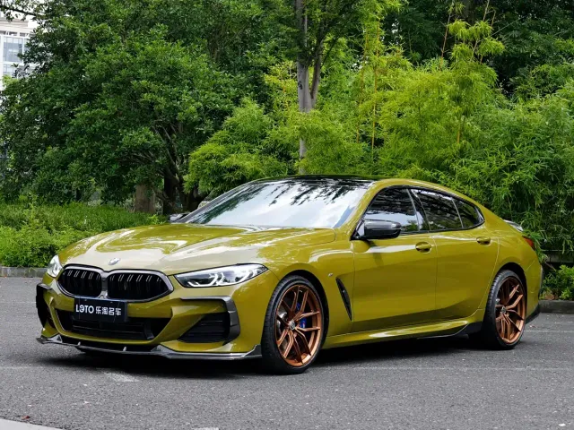 Фотография автомобиля — BMW 8 Series