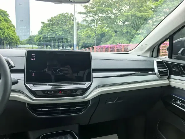 Volkswagen ID.6 CROZZ 2021 Long Range PRO Version — Фото автомобиля 10