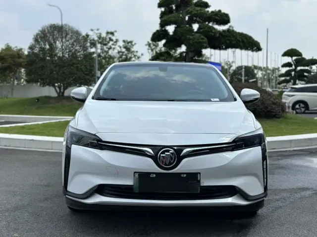 Buick Velite 6 — Фото автомобиля 5