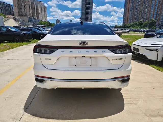 Ford Mondeo — Фото автомобиля 11