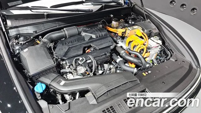 Hyundai Grandeur GN7 — Фото автомобиля 8