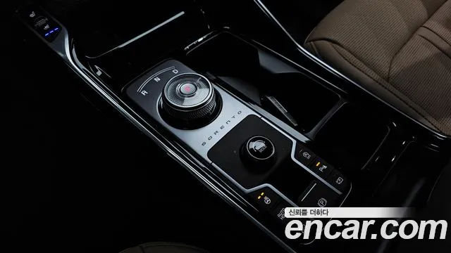 Kia Sorento Новый Sorento 4 поколение Бензин 2.5T 2WD — Фото автомобиля 3