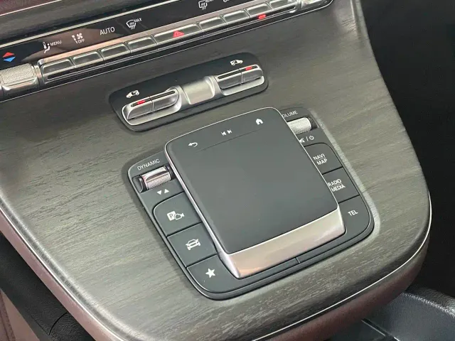 Mercedes-Benz V-Class — Фото автомобиля 6