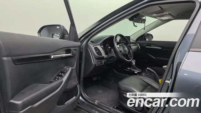 Kia Seltos — Фото автомобиля 15