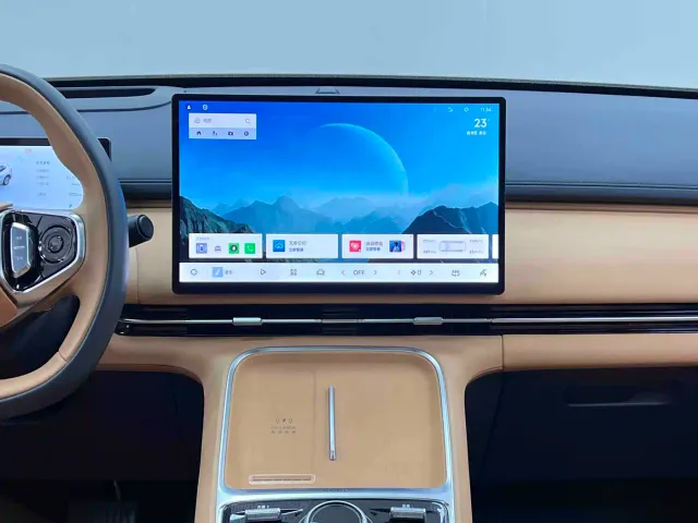 Geely Galaxy Starship 7 EM-i — Фото автомобиля 28