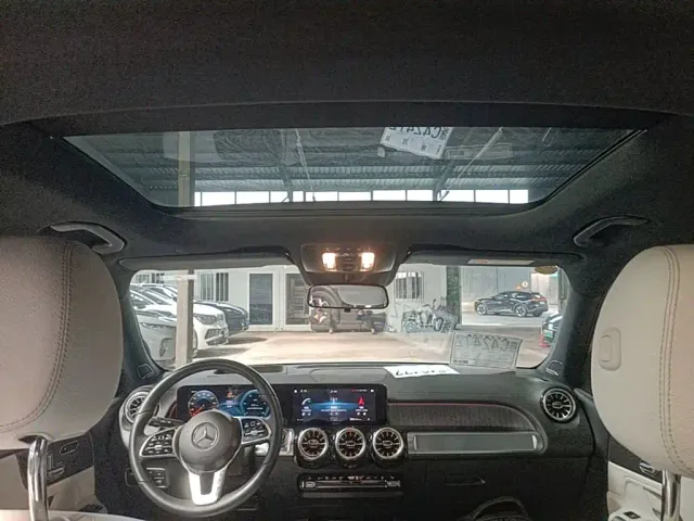 Mercedes-Benz EQB — Фото автомобиля 17