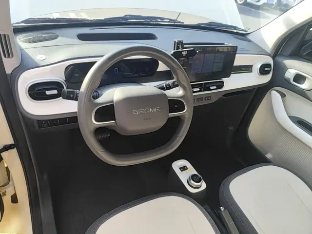 Geely Panda — Фото автомобиля 9