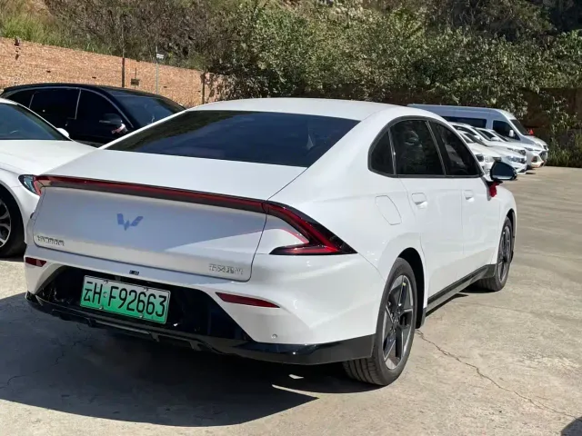 Wuling Starlight — Фото автомобиля 9