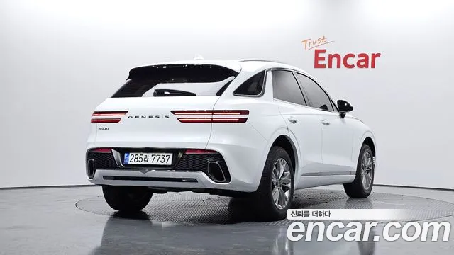 Genesis GV70 2.5T Бензин 2WD — Фото автомобиля 2