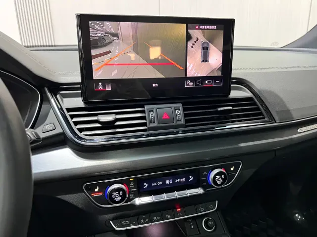 Audi Q5L Sportback — Фото автомобиля 11