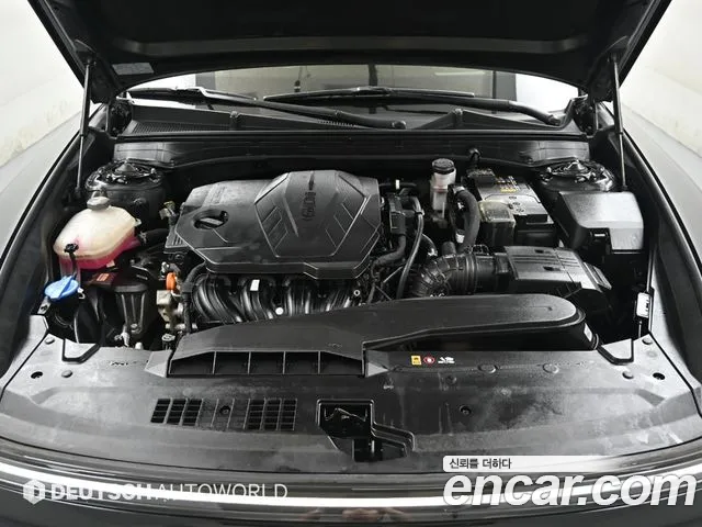 Hyundai Grandeur Grandeur (GN7) 2.5 Бензин 2WD — Фото автомобиля 20
