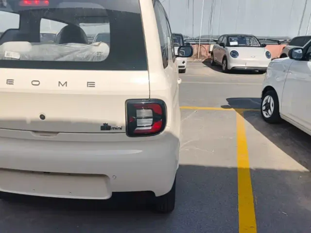 Geely Panda — Фото автомобиля 7