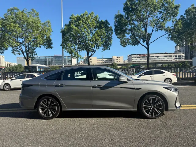 Chery Arrizo 8 — Фото автомобиля 4