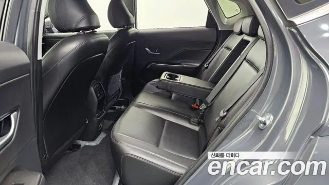 Hyundai Kona — Фото автомобиля 11