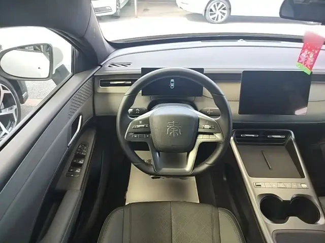 BYD Qin PLUS — Фото автомобиля 10